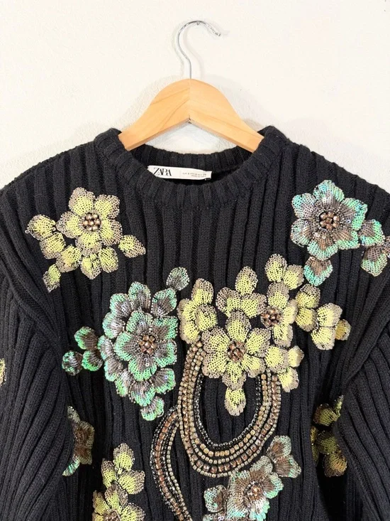 Zara Limited Edition Sequin Sweater Size S Black Ribbed Knit Beaded Floral - Picture 3 of 13